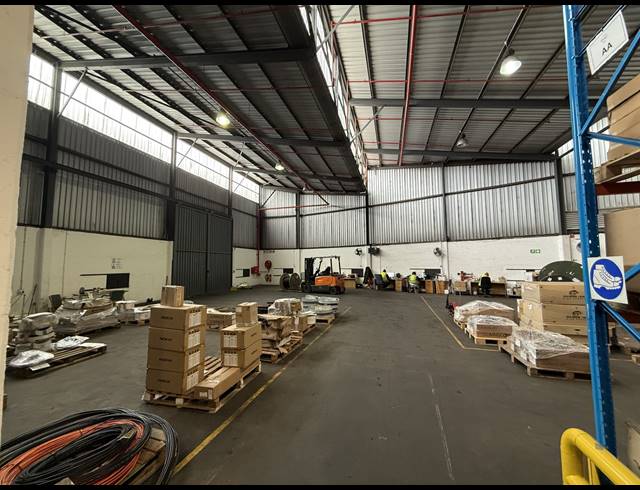 5,552M² WAREHOUSE TO LET IN EPPING INDUSTRIAL